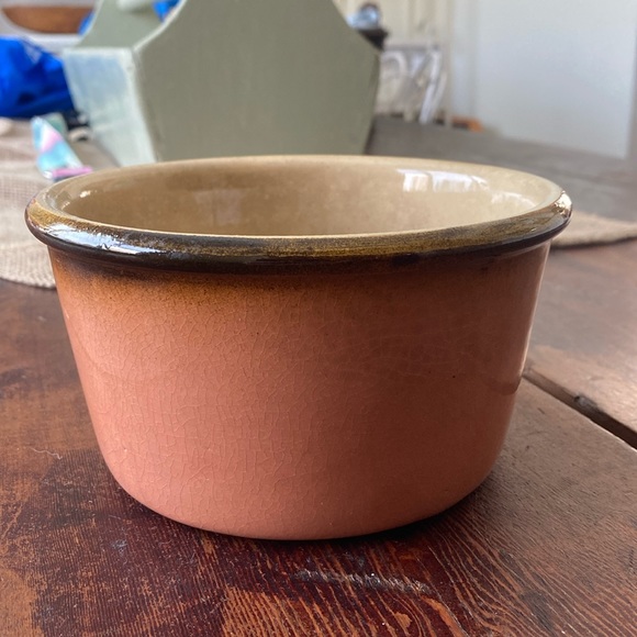 Medalta pottery bowl - Picture 1 of 7